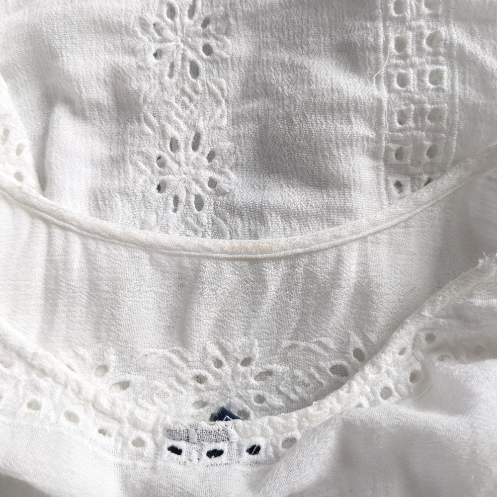 Gap White Eyelet Sleeveless Top - Picture 4 of 4